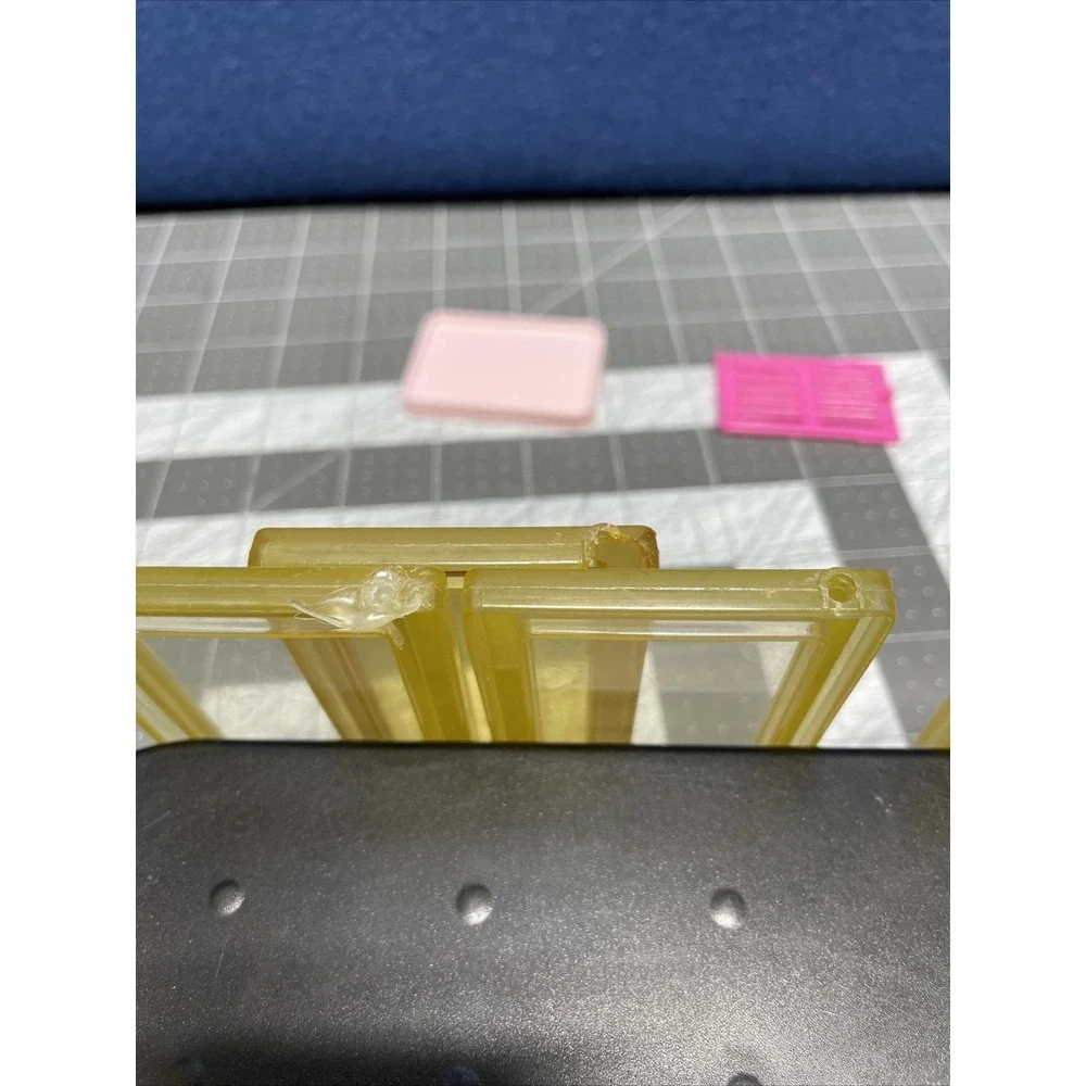 1979 Barbie Dream‎ House Lot 3 Small Pink Shelves 5 Windows Flaws